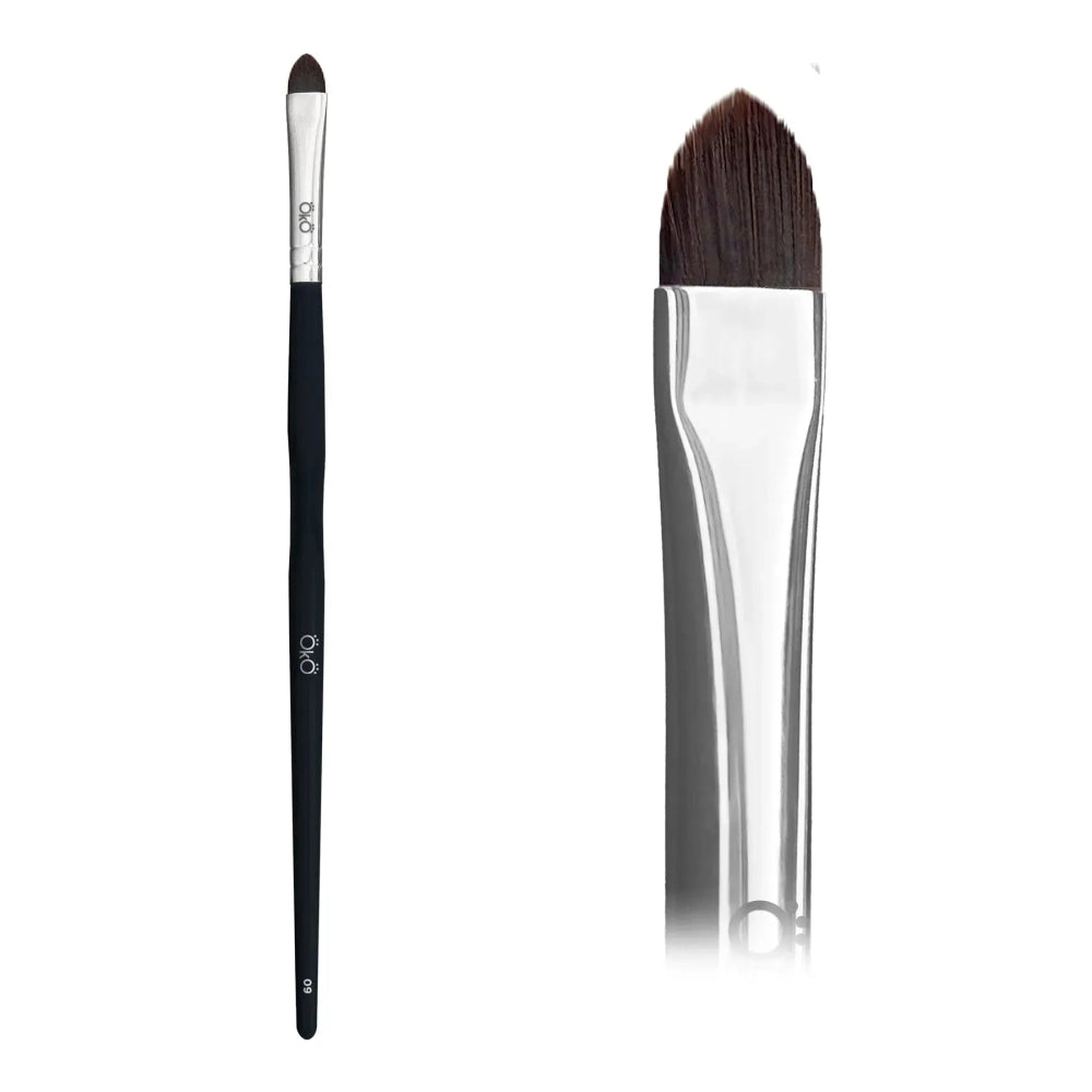 OKO Small flat brush #9   black